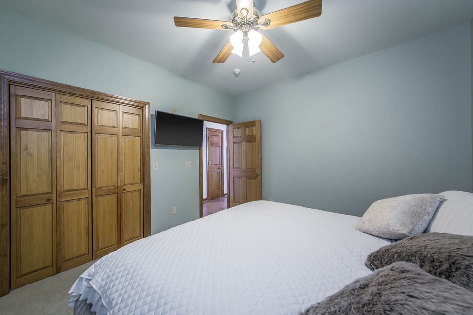 King Bedroom View 2
