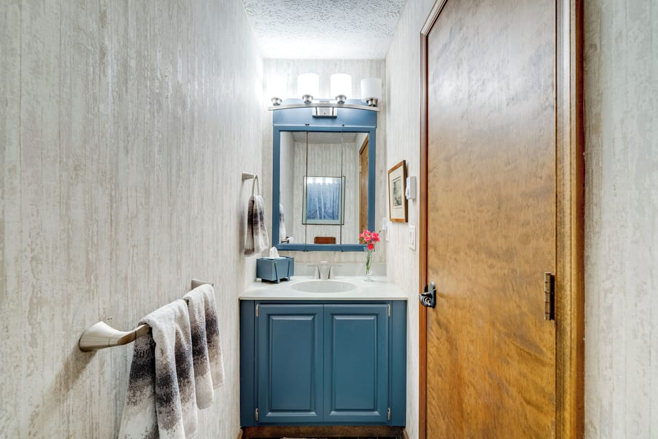 Half Bath | 1st Floor