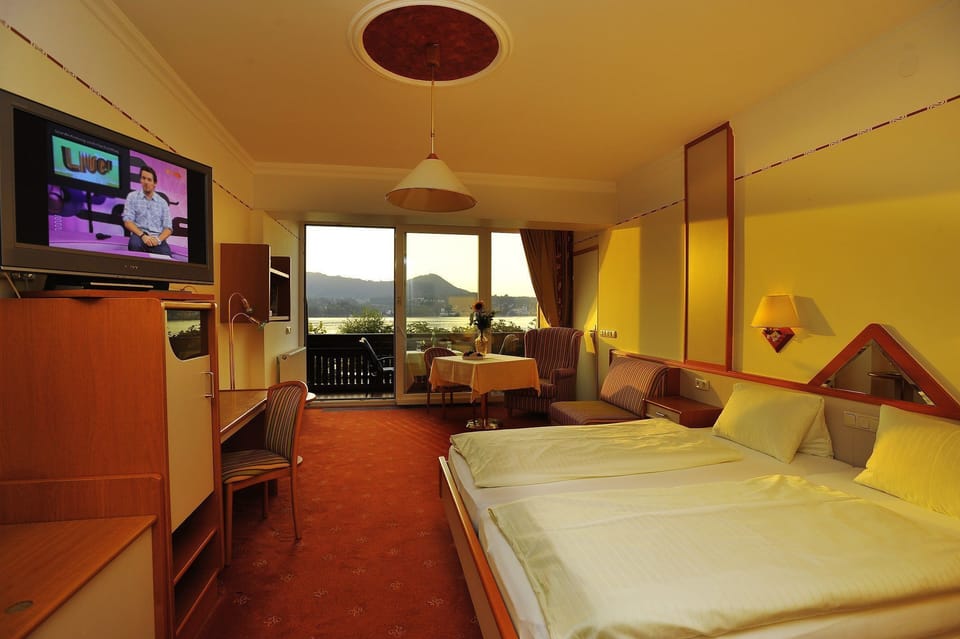 Double Room | In-room safe, free WiFi