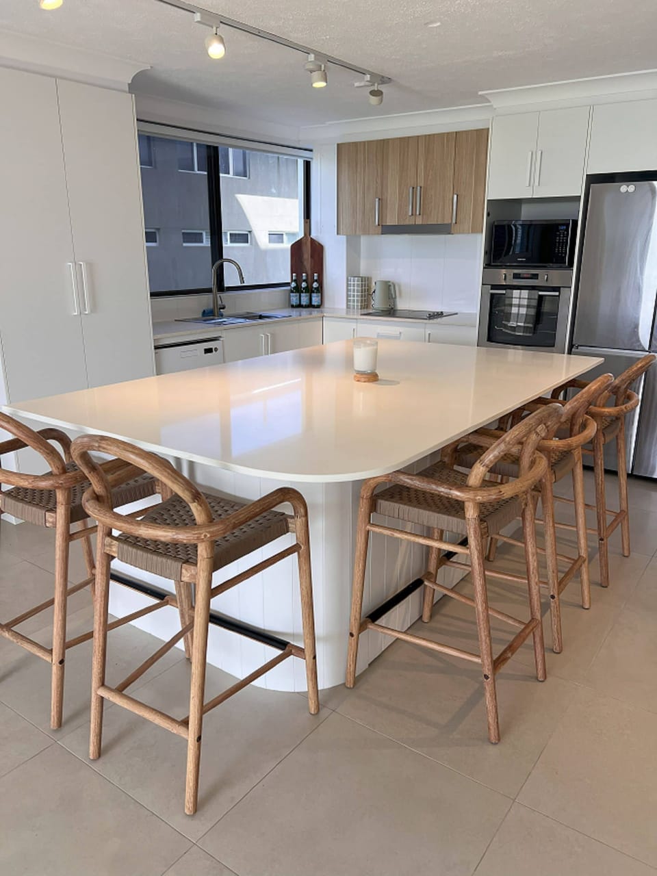2 Bedroom Ground Floor Superior Apartment | Private kitchen | Microwave, oven, stovetop, dishwasher