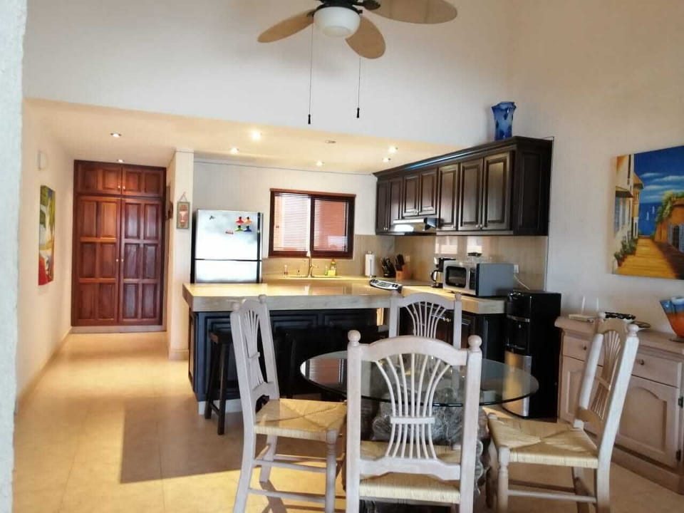 DINING AREA TO KITCHEN