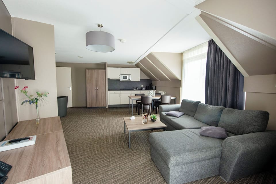 Luxury Studio | In-room safe, desk, free WiFi, wheelchair access