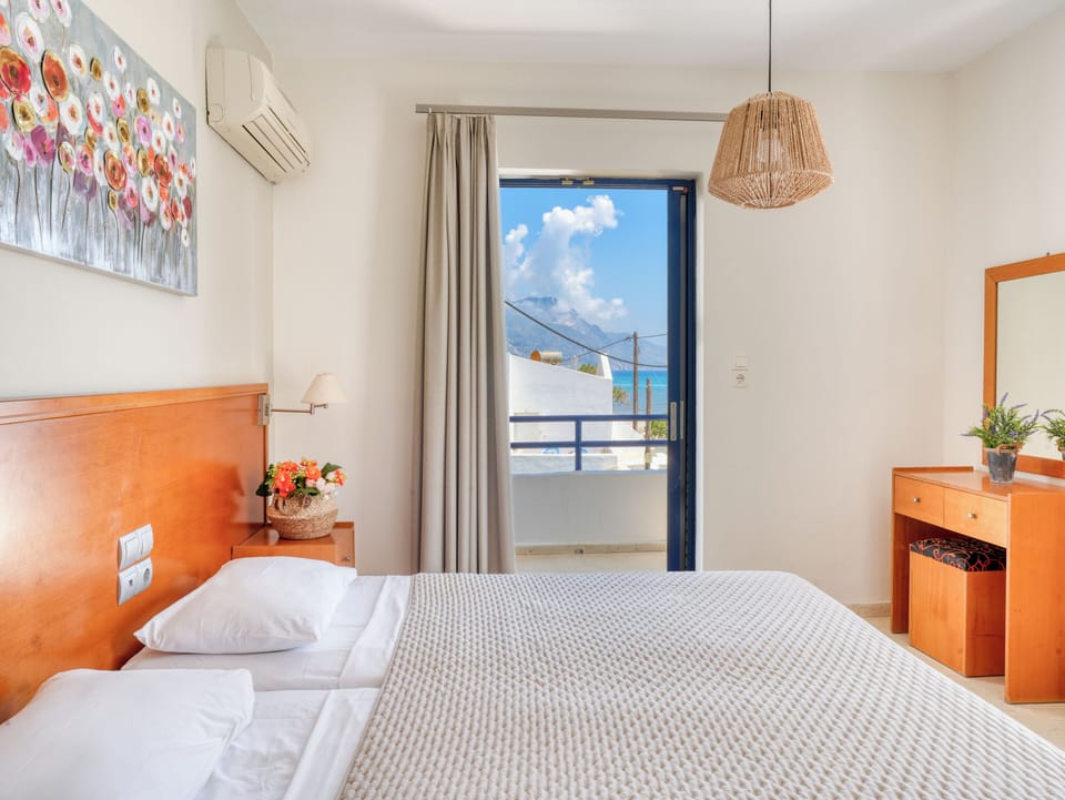 Studio, Sea View | Cribs/infant beds, free WiFi