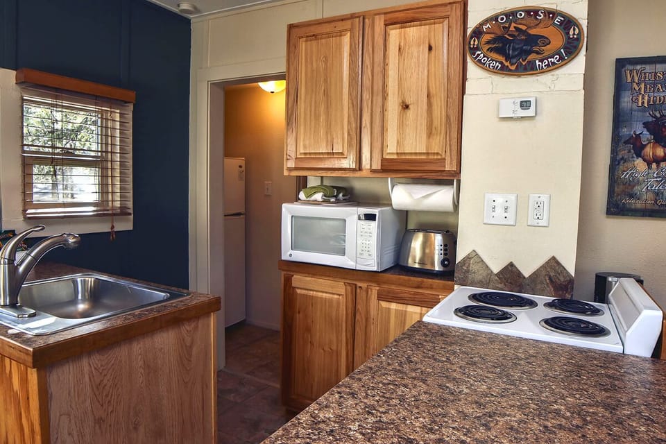 Full Kitchen