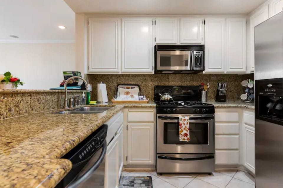 Kitchen with granite counter tops
