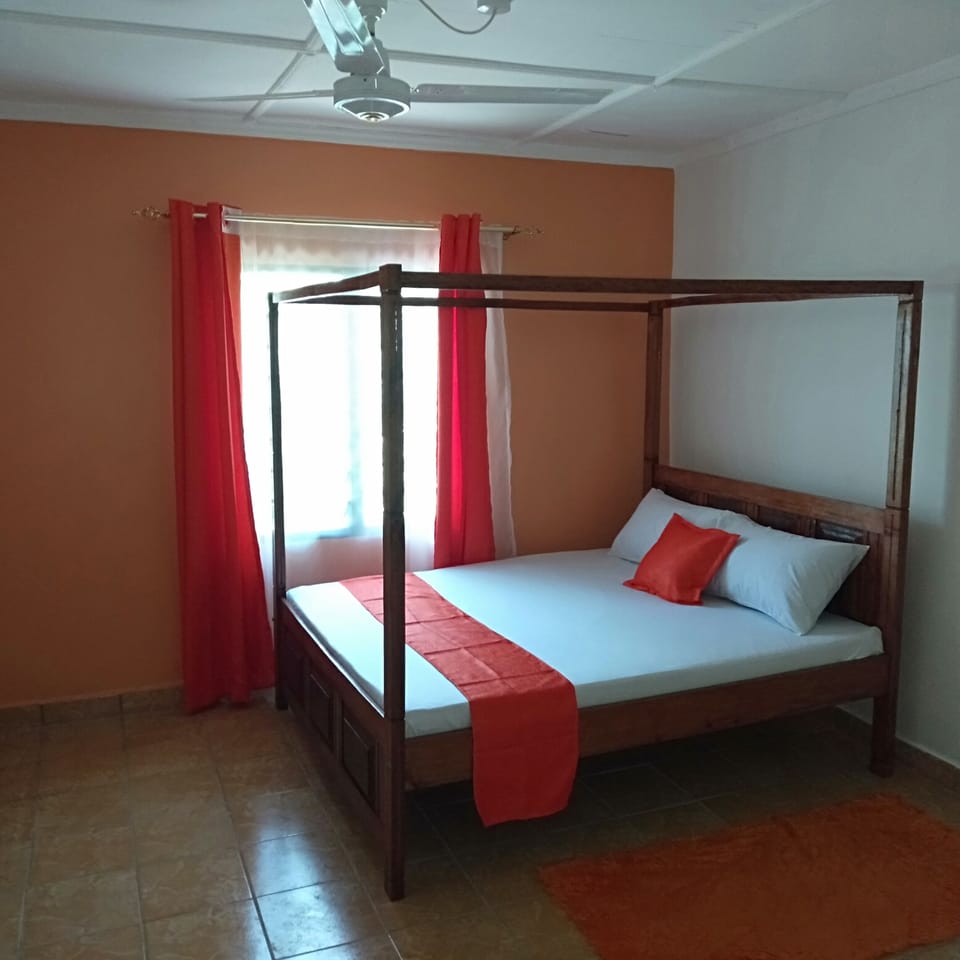 Standard Room | Desk, iron/ironing board, cribs/infant beds, free WiFi