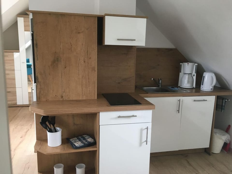 Shared fridge, shared microwave