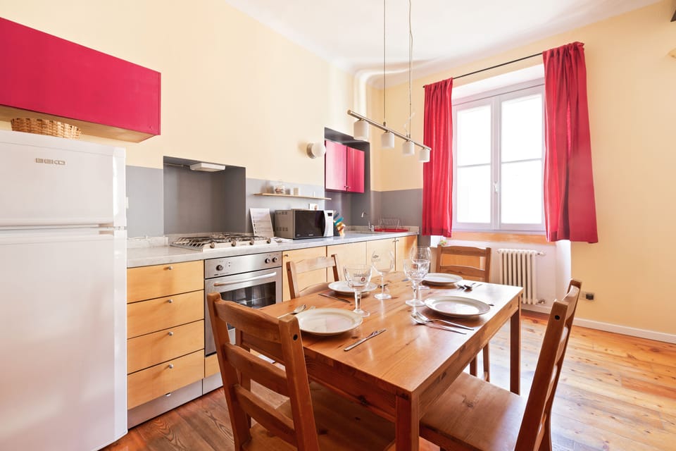 Apartment, 1 Bedroom, Non Smoking | Private kitchen | Full-size fridge, microwave, oven, stovetop