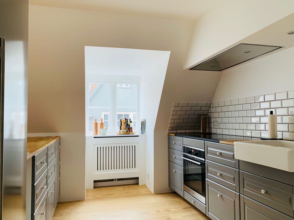 Exclusive Apartment | Private kitchen | Oven, stovetop, dishwasher, coffee/tea maker
