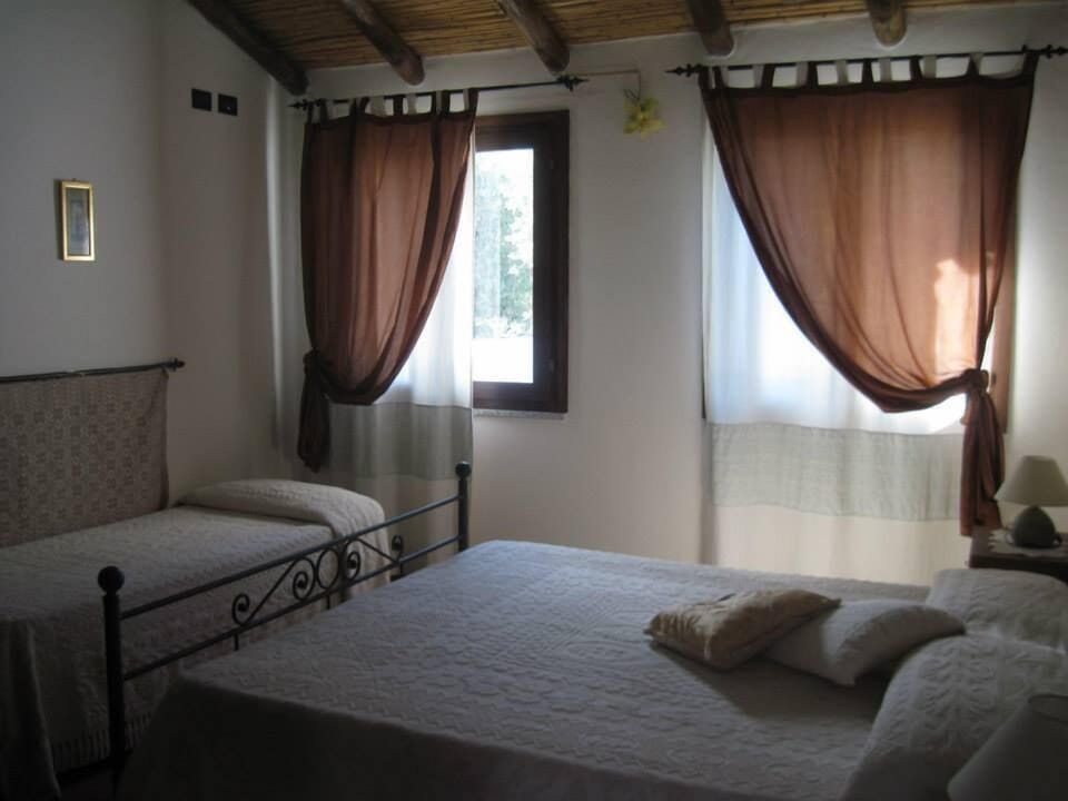 Classic Double or Twin Room | Individually decorated, individually furnished, desk, blackout drapes