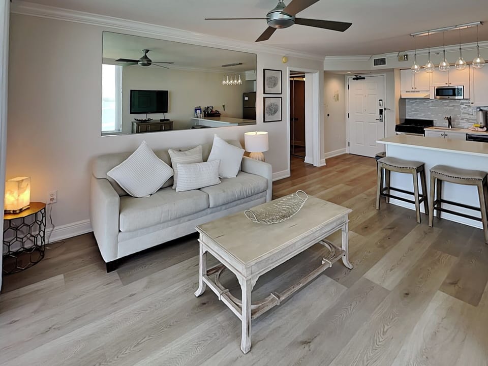 Condo (1 Bedroom) | Property amenity