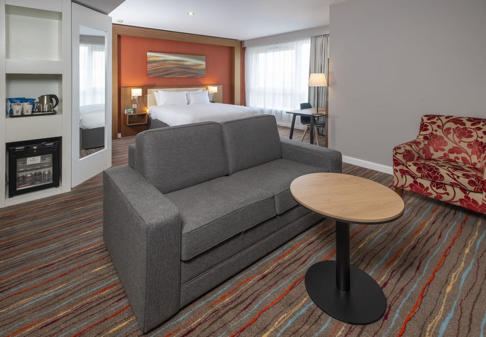 Premium Room, 1 Double Bed with Sofa bed | In-room safe, desk, laptop workspace, blackout drapes