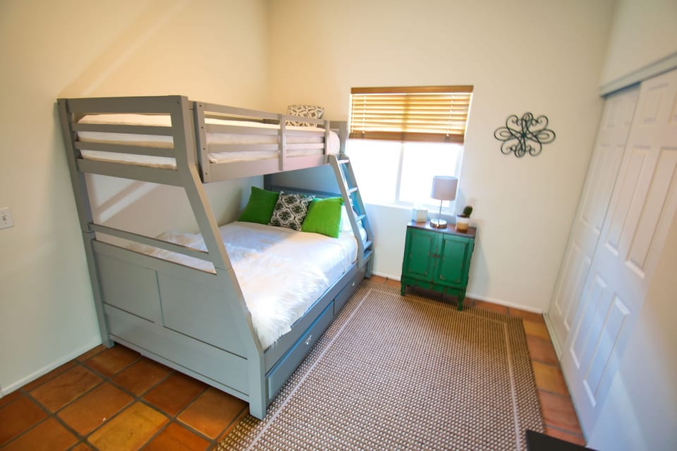 Cactus Room -- Twin-Over-Full Bunk and Twin Trundle Bed