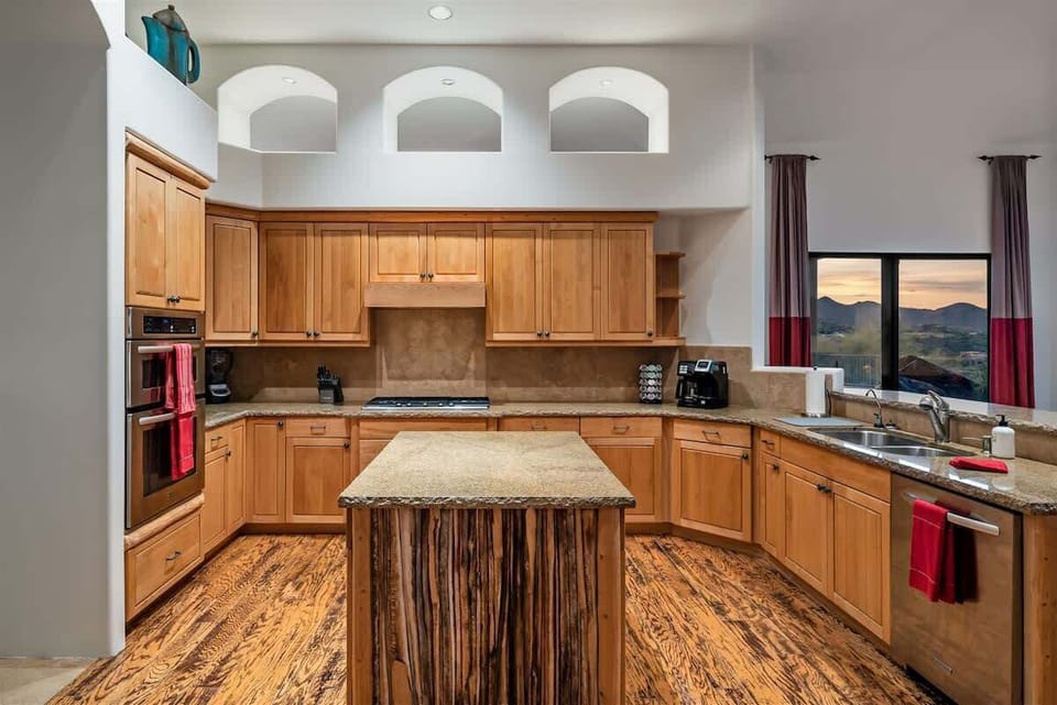 Quality appliances and fully stocked with everything you will need.