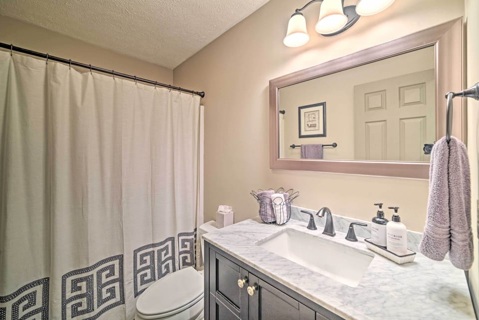 Full Bathroom