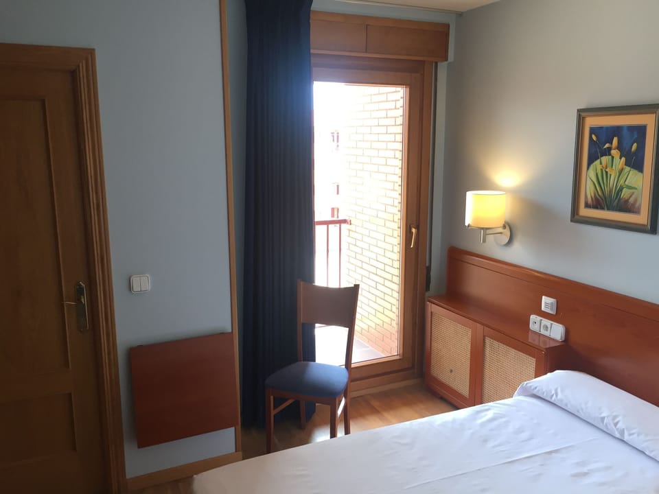 Single Room, 1 Twin Bed | Free WiFi, bed sheets