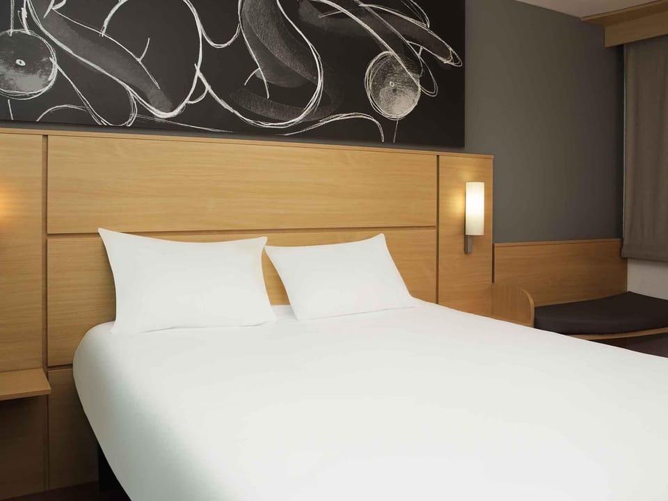 Standard Double Room | Desk, blackout drapes, soundproofing, iron/ironing board (on request)