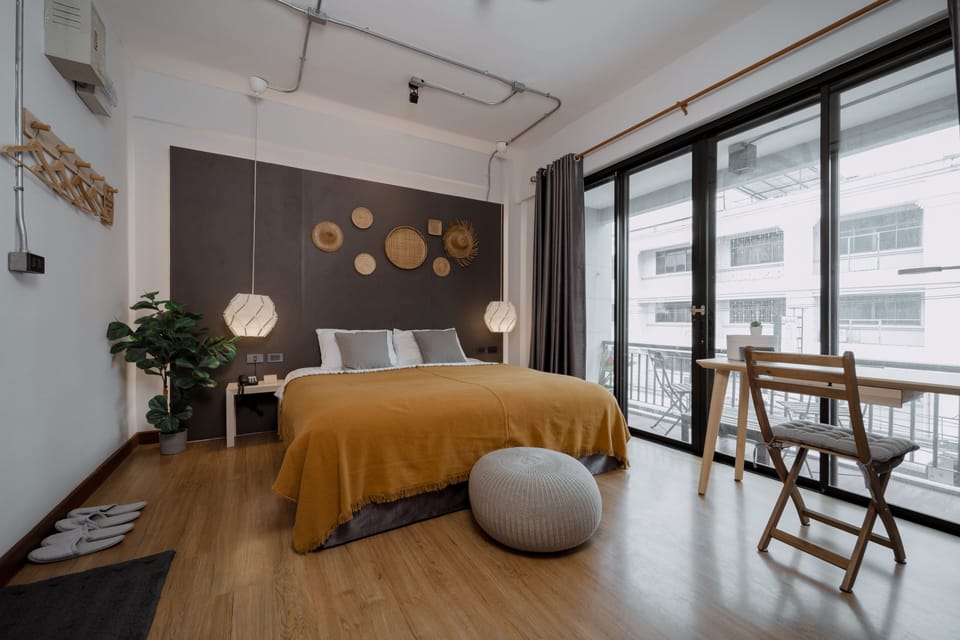Deluxe Double Room with Balcony | Minibar, in-room safe, blackout drapes, iron/ironing board