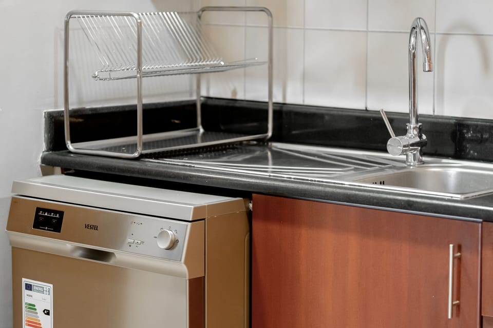 Royal Apartment | Private kitchen | Fridge, microwave, oven, stovetop