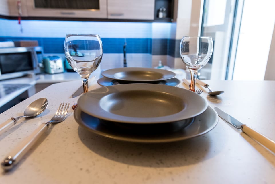 Luxury Apartment | In-room dining