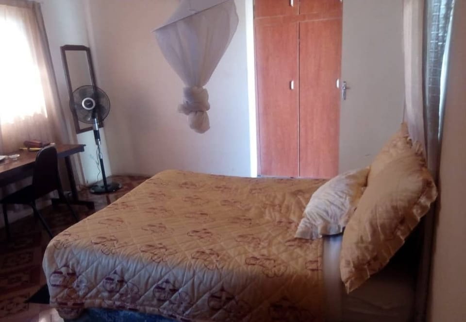 Standard Double Room | Premium bedding, minibar, iron/ironing board, cribs/infant beds