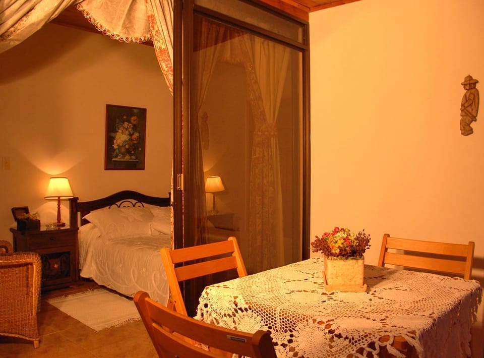 Minibar, in-room safe, free WiFi, bed sheets