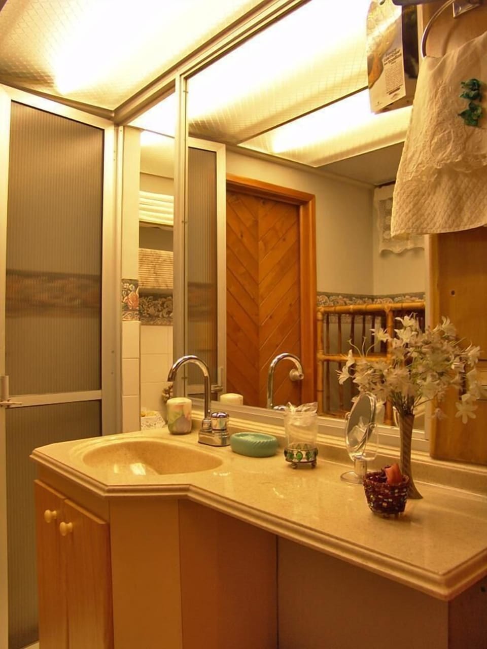 Shower, free toiletries, towels, soap
