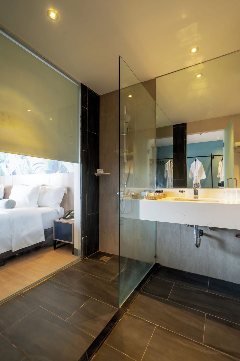 Solea Palm Pool View | Bathroom | Shower, free toiletries, slippers, towels