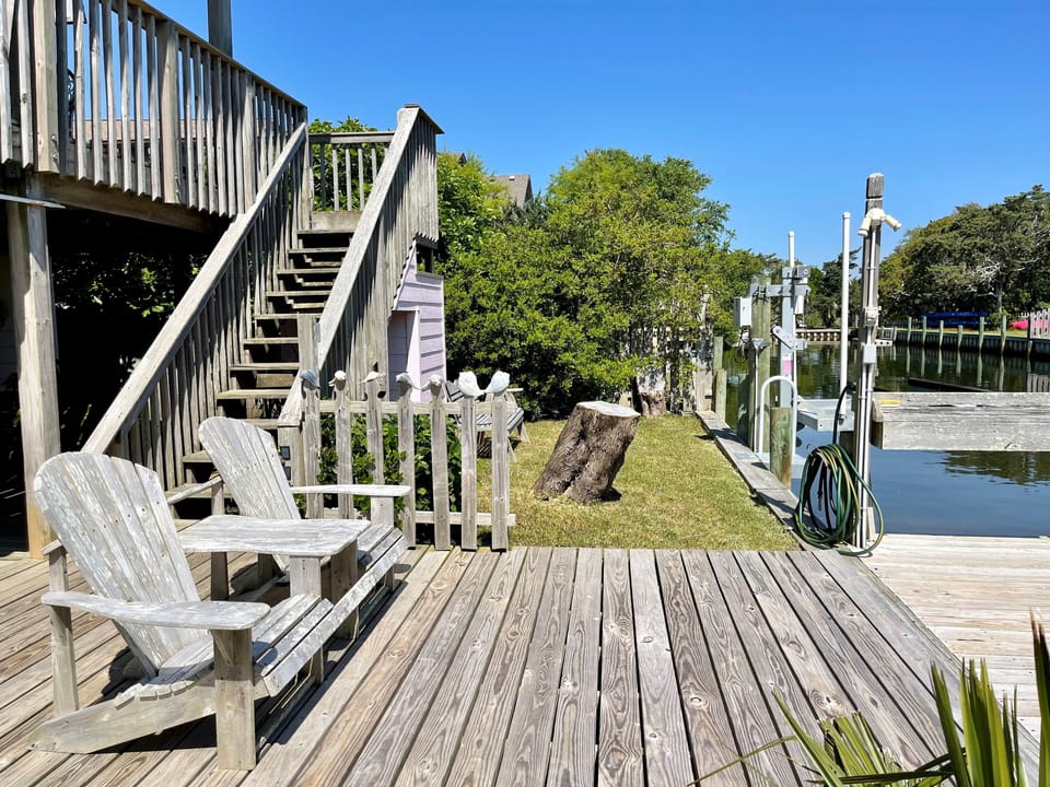 Dock