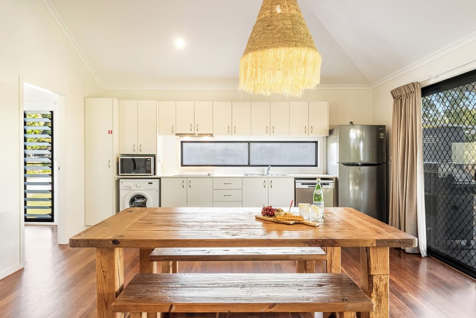 Cabin (Figtree Cabin) | Private kitchen | Coffee/tea maker, full-size fridge, microwave, stovetop