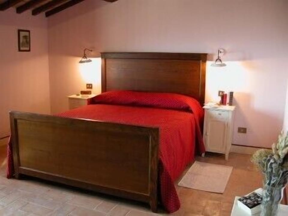 Double Room | Desk, soundproofing, free WiFi, bed sheets