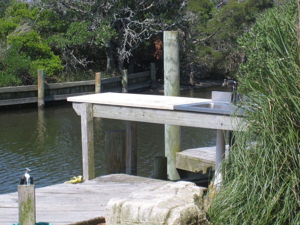 Fish Bench