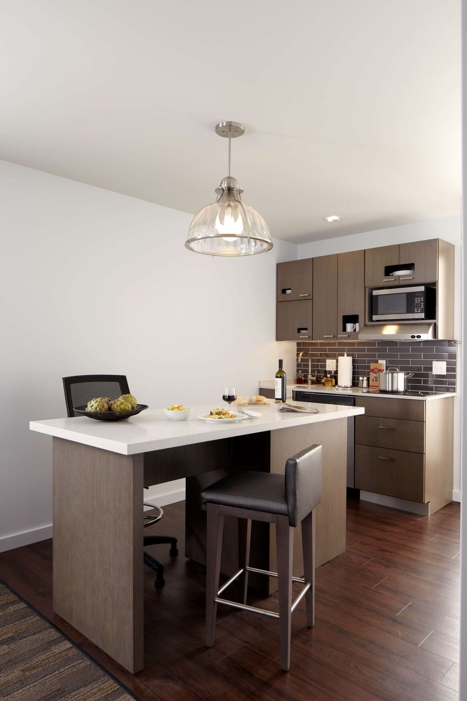 Hypo-allergenic bedding, pillowtop beds, in-room safe, desk