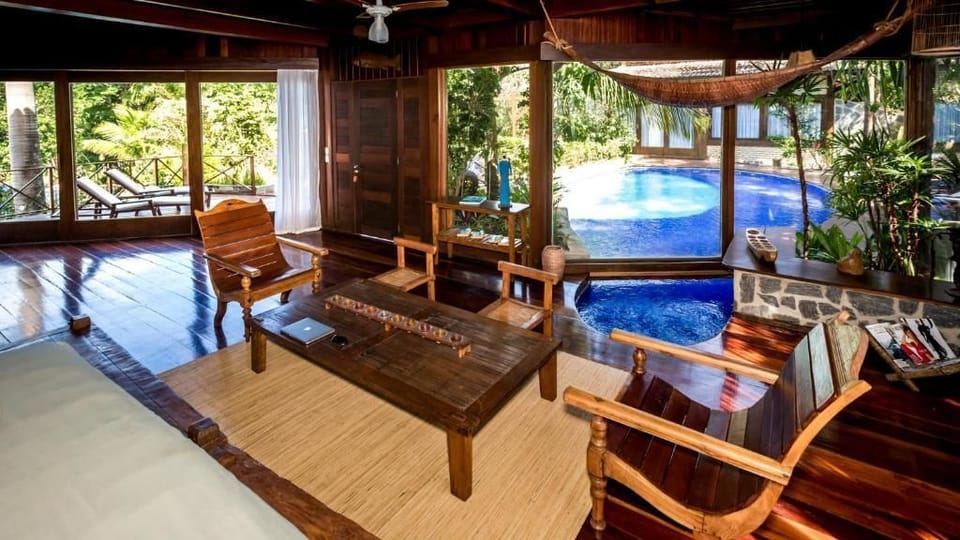 House (Master) | 2 bedrooms, minibar, individually decorated, desk