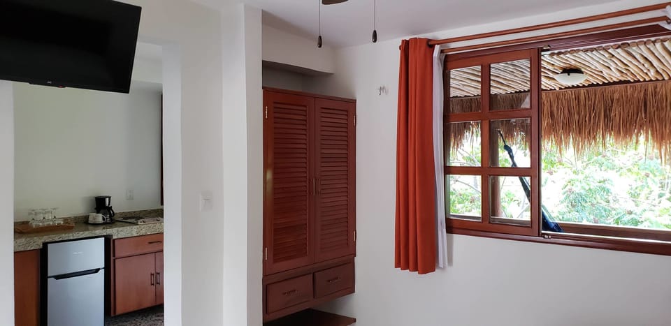 Superior Room, 1 Queen Bed, Balcony | In-room safe, iron/ironing board, free cribs/infant beds