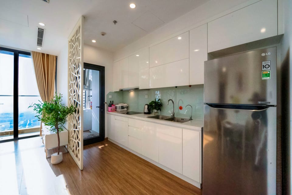 Business Apartment, 2 Bedrooms | Private kitchen | Fridge, microwave, stovetop, electric kettle
