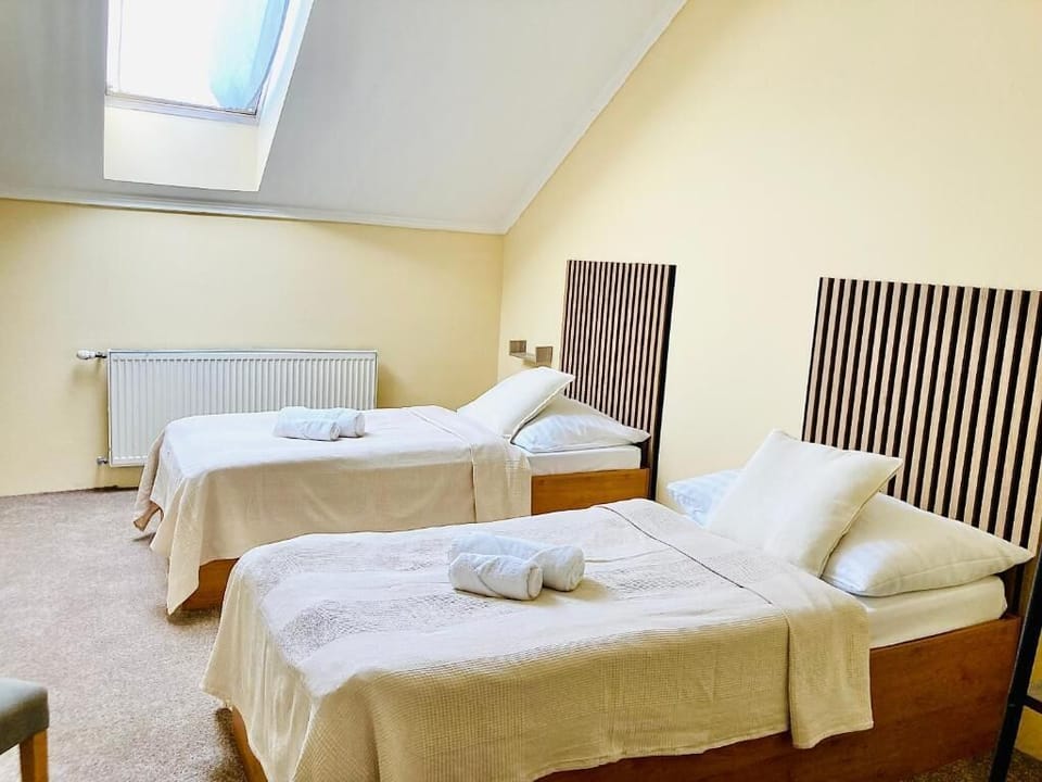 Standard Double Room | Bed sheets