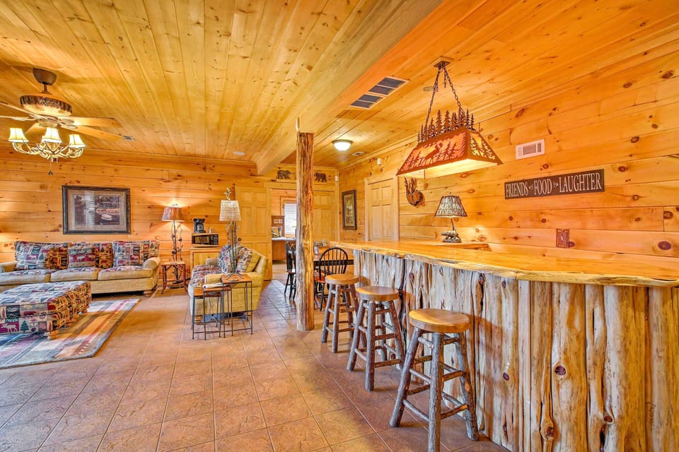 Family Room | Bar Area | TV