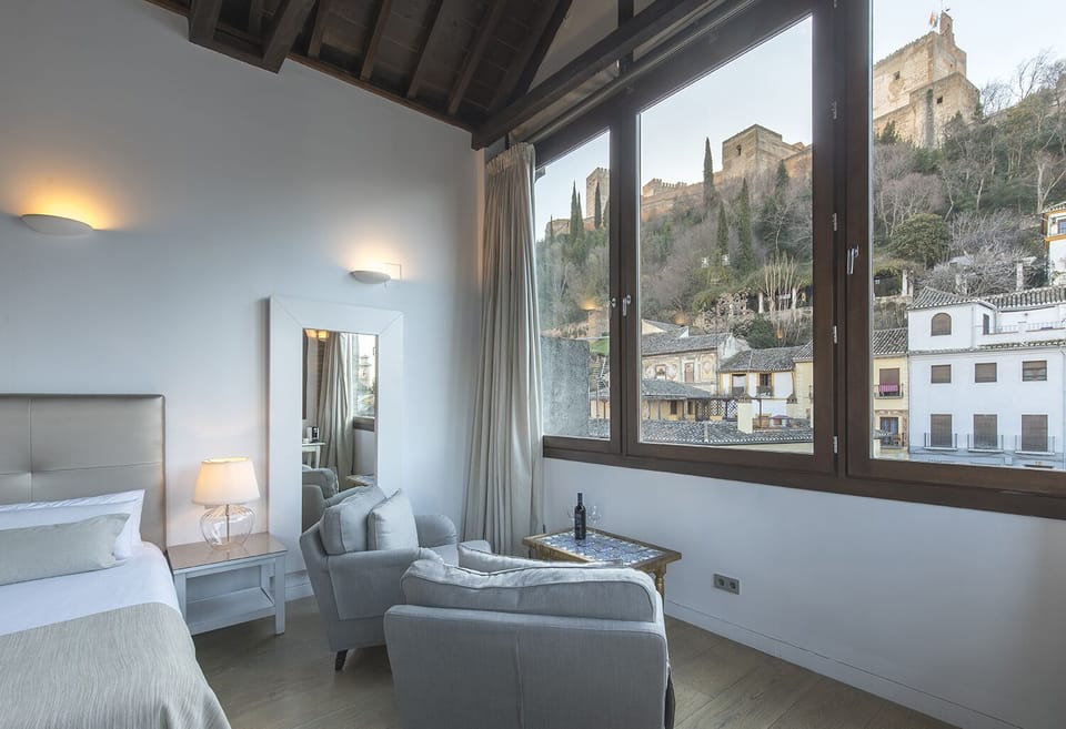 Suite (Alhambra View) | Premium bedding, down comforters, desk, laptop workspace