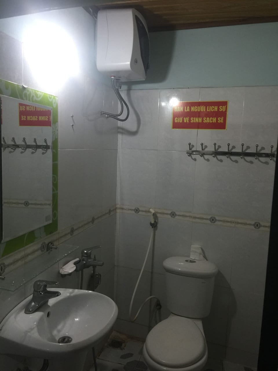 Double Room | Desk, free WiFi, bed sheets