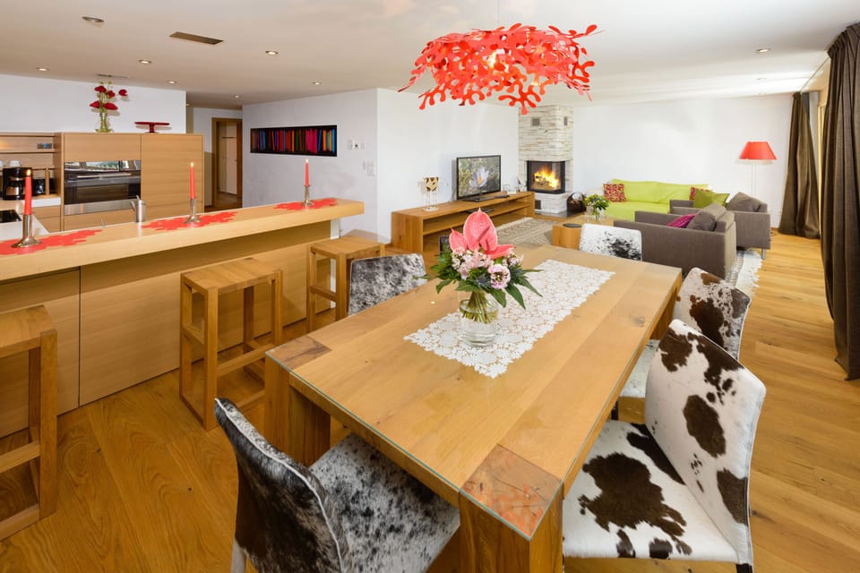 Vita 2 - Two-Bedroom Apartment (1st floor) | In-room dining