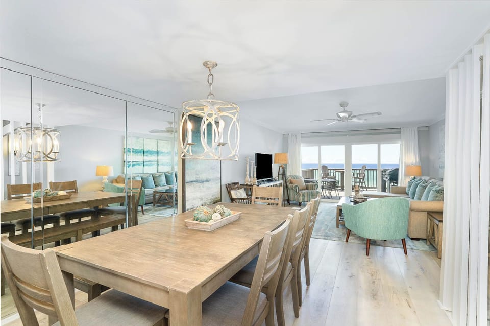 Dining Room Seats 8