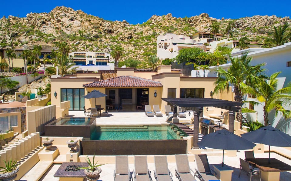 Spectacular architecture at Villa Gran Vista