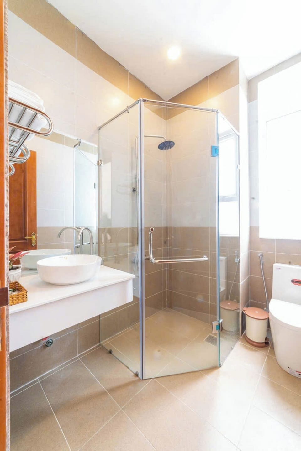 Shower, rainfall showerhead, designer toiletries, hair dryer
