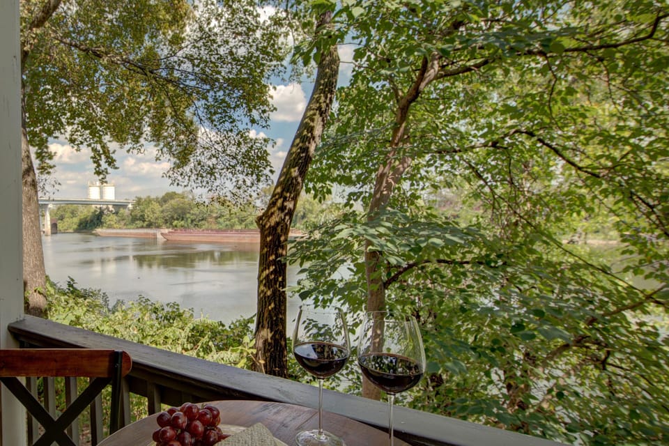 Private Balcony Overlooking the Cumberland River