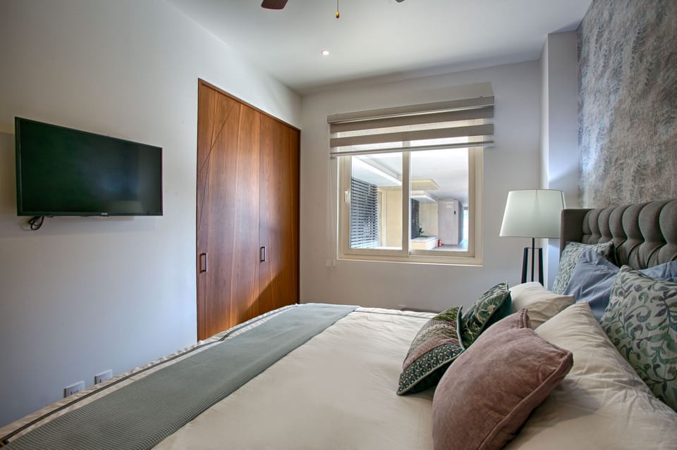 Comfy king size bed