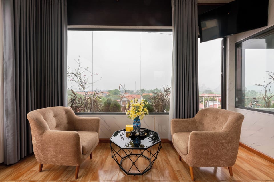 Deluxe Double Room, City and  Mountain View, Bathtub, Balcony | Minibar, desk, blackout drapes, soundproofing