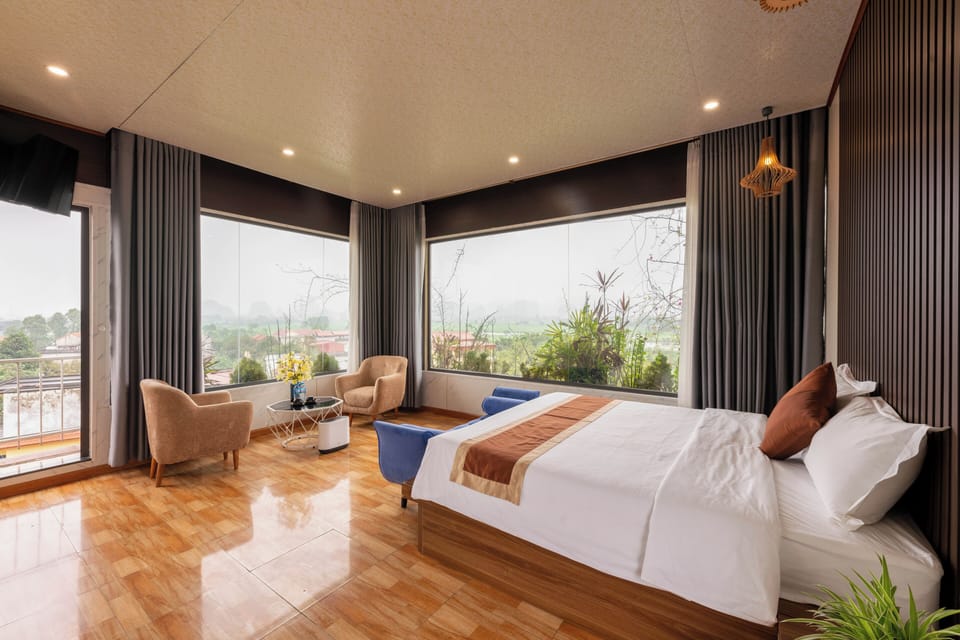 Deluxe Double Room, City and  Mountain View, Bathtub, Balcony | Minibar, desk, blackout drapes, soundproofing