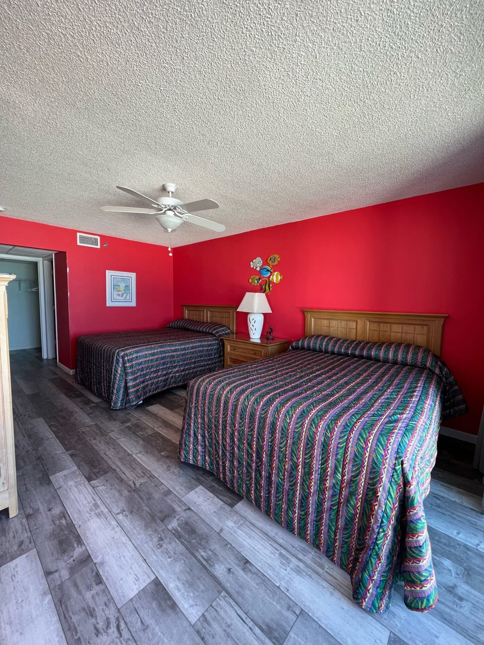 Guest bedroom 
