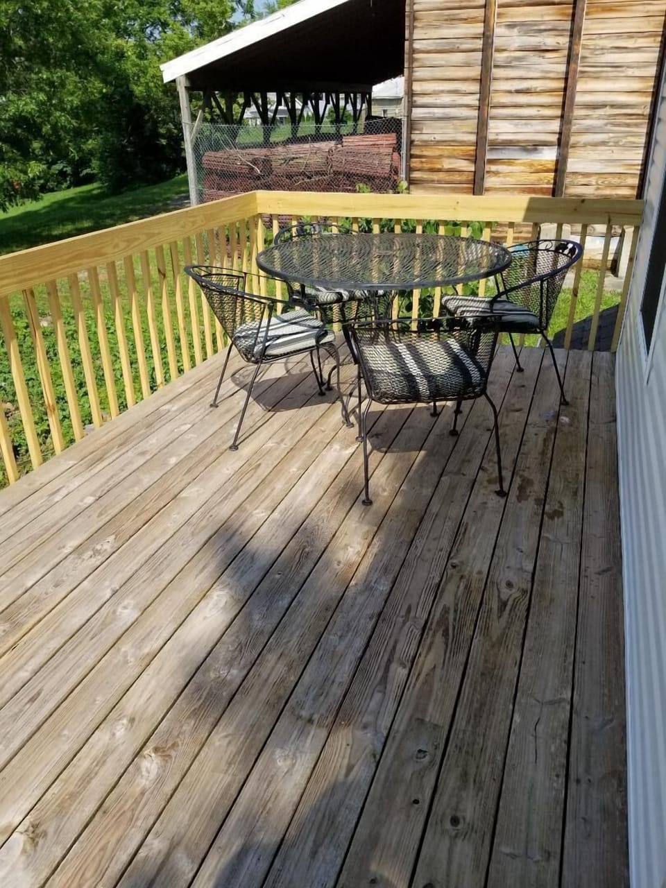 Deck.